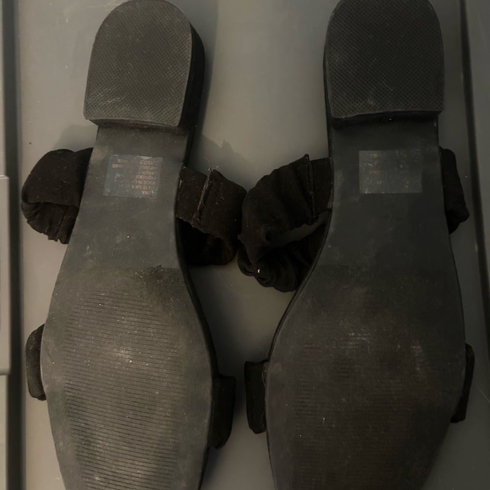 JustFab Black Ruffled Sandals - Picture 2 of 3
